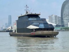 上海黄浦江首艘零碳排放游览船交付